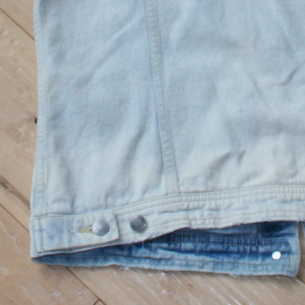 Free People Size LG Sleevless Studded Jean Jacket - Picture 11 of 11